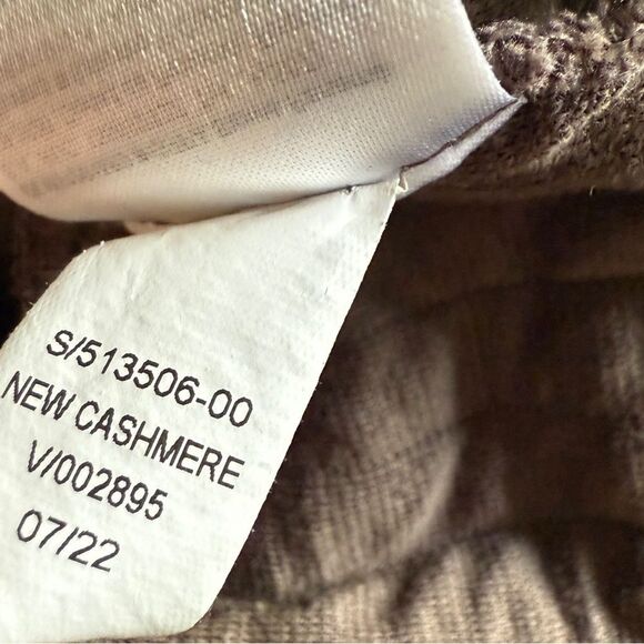 Gap Fit quilted hooded zip up jacket - Picture 5 of 7